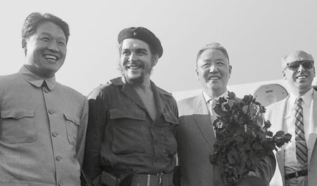 8. März 1961: Che und Nationalbankpräsident Raúl Cepero Bonilla ...