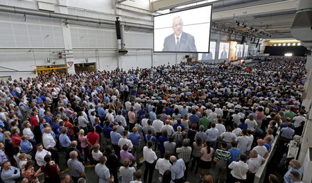 In der Ära von VW-Chef Martin Winterkorn (auf der Leinwand) wurd...