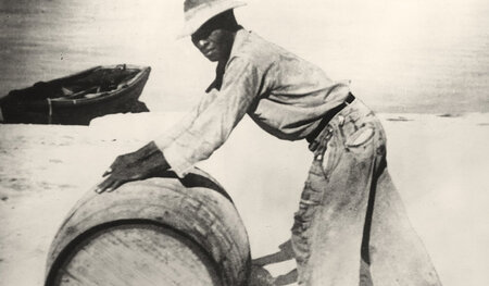 Jetzt spricht man englisch: Arbeiter auf St. Thomas mit einem Fa...