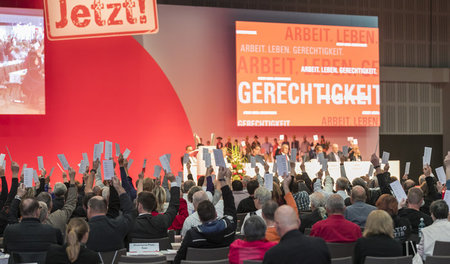 Insgesamt 304 Delegierte der IG BAU haben sich am Dienstag im Be...