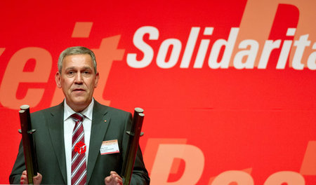 Robert Feiger hielt seinen Geschäftsbericht mündlich