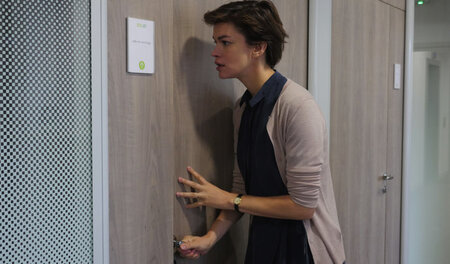 Mathilde (Marie-Sophie Ferdane) sucht das Gespräch mit ihrem Che...
