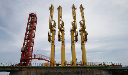 Chinesisches Hafenterminal in der Nähe von Kyaukpyu in Myanmar (...