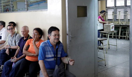 19,5 Millionen Menschen waren am Sonntag in Venezuela zur Stimma... 19,5 Millionen Menschen waren am Sonntag in Venezuela zur Stimma...