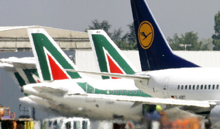 Nach Air Berlin geht es mit Alitalia weiter: Die Lufthansa samme... Nach Air Berlin geht es mit Alitalia weiter: Die Lufthansa samme...