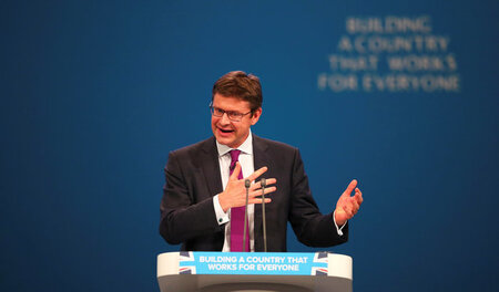 Zieht die Zügel an: Britanniens Wirtschafts- und Energieminister...