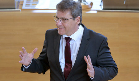 Schon länger für seine Forderungen nach einer noch rigideren Asy...