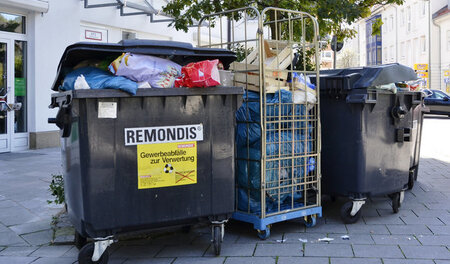Geld stinkt nicht. Remondis kassiert, die Bürger Bremerhavens be... Geld stinkt nicht. Remondis kassiert, die Bürger Bremerhavens be...