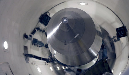 Vomn Bau und der Modernisierung von Atomraketen profitiert auch ...