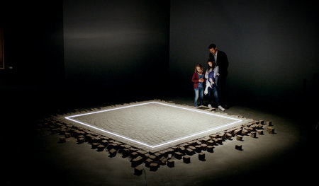 Humanistisch bringt keine Schlagzeilen: Installation »The Square...