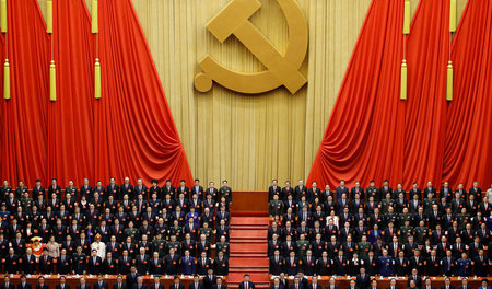 Abschlusssitzung des 19. Parteitages der KP Chinas in der »Große...