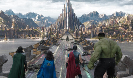 Komm ruhig her, schöner Weltuntergang: Thor (Chris Hemsworth, 2.... Komm ruhig her, schöner Weltuntergang: Thor (Chris Hemsworth, 2....