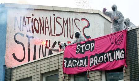 Protest gegen rassistische Polizeikontrollen im April 2016 in Ha...