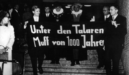 Gelungene Aktion, deren Motto sich zum Leitspruch der Studentenb...