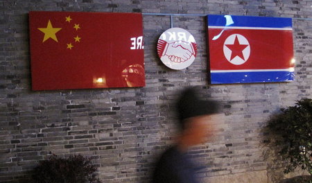 Exklusiver chinesischer Einfluss auf Nordkorea (Restaurant in Ni...