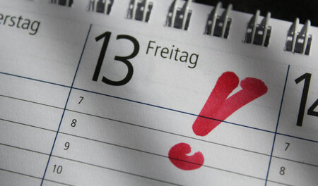 Ich finde, man muss sich von diesen Sachen unabhängig machen. An... Ich finde, man muss sich von diesen Sachen unabhängig machen. An...