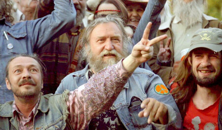 Die Hippies heute: Ihr Leben am Limit hat sie gezeichnet - im Gu...