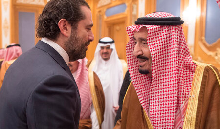 Gast oder Geisel? Saad Al-Hariri (links) am vergangenen Samstag ...