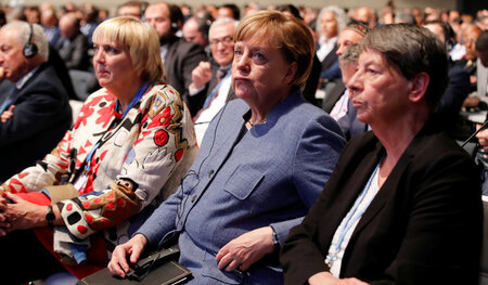 Nichts genaues weiss man nicht: Angela Merkel auf der Klimakonfe... Nichts genaues weiss man nicht: Angela Merkel auf der Klimakonfe...