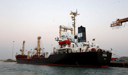 Lang erwartete Hilfe: Am Sonntag soll in Hudeida ein Schiff mit ...