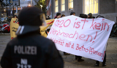 Aktivisten verteidigen in Göttingen die Proteste gegen den G-20-... Aktivisten verteidigen in Göttingen die Proteste gegen den G-20-...