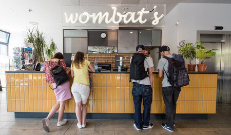 Arm trotz Arbeit: Wombats zahlt wenig mehr als den Mindestlohn Arm trotz Arbeit: Wombats zahlt wenig mehr als den Mindestlohn