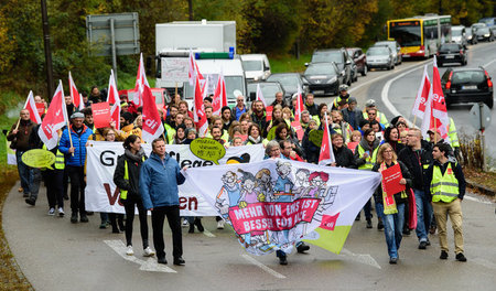Pflegekräfte sagten im November einen Warnstreik in Tübingen kur... Pflegekräfte sagten im November einen Warnstreik in Tübingen kur...