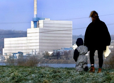 Kinder, die in der Nähe von AKW wohnen, erkranken häufiger an Kr... Kinder, die in der Nähe von AKW wohnen, erkranken häufiger an Kr...
