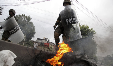 Polizeieinsatz gegen Protestierende am Montag in Tegucigalpa