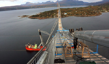 In Norwegen bauen chinesische Firmen die längste Hängebrücke Eur...