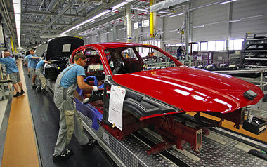 Bald noch mehr Streß am Band? BMW-Mitarbeiter in Leipzig