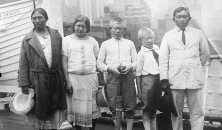»White Indians«, von Rassenforschern nach New York verbracht (un...