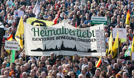 Wer in der gesellschaftlichen Hierarchie unten steht, dem wird v... Wer in der gesellschaftlichen Hierarchie unten steht, dem wird v...