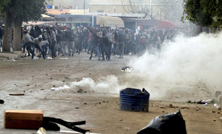 Tunisia_Protests_55887437.jpg