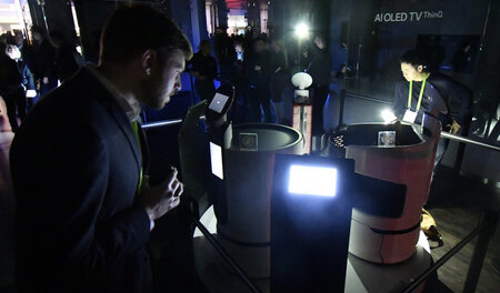 Stromausfall bei CES am Mittwoch: Gut das manche Smartphones ein... Stromausfall bei CES am Mittwoch: Gut das manche Smartphones ein...