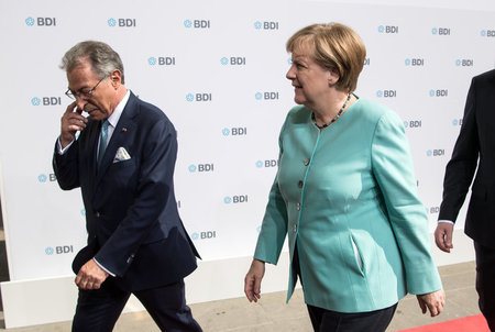Die Kanzlerin wird einbestellt: Angela Merkel folgt BDI-Chef Die... Die Kanzlerin wird einbestellt: Angela Merkel folgt BDI-Chef Die...