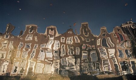 Trügerische Idylle: In Amsterdam ist ein Wettlauf um bezahlbare ...