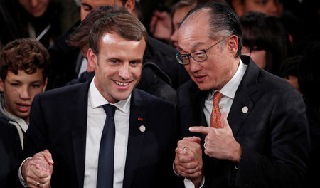 Emmanuel Macron mit Weltbank-Chef Jim Yong Kim (Paris, 12. Dezem...