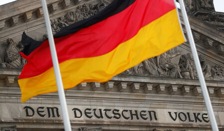 Die Nation kommt vor der Partei. »Aus Verantwortung für Deutschl... Die Nation kommt vor der Partei. »Aus Verantwortung für Deutschl...