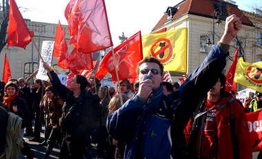 Demonstration gegen die in Polen geplante US-Raketenbasis in War... Demonstration gegen die in Polen geplante US-Raketenbasis in War...