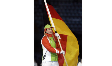»Das bestärkt mich«: Pechstein bei der Olympiaabschlussfeier 200...