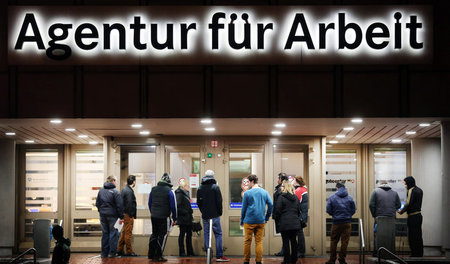 Draußen vor der Tür: Erwerbslose in Duisburg