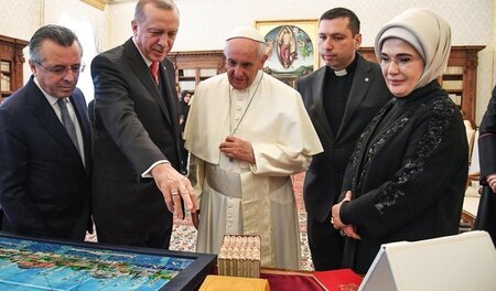 Der türkische Präsident Recep Tayyip Erdogan beim Staatsoberhaup...