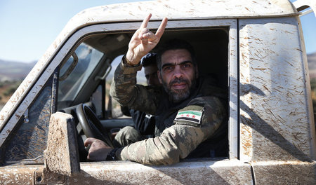 FSA-Söldner sind als türkische Hilfstruppen bei der Aggression g...