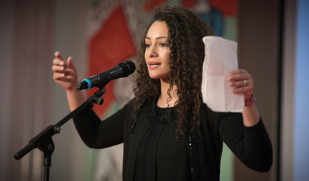Dem Leid der Palästinenser einen lyrischen Ausdruck geben: Poetr...