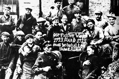 Ruhrgebiet 1923: Bergarbeiter treten in den passiven Widerstand....