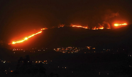 Immer wieder suchen verheerende Waldbrände die Gegend um Ponteve...