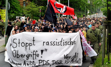 Klare Haltung in Berlin: Gemeinsame Demo gegen rechts von Gewerk...