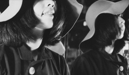 Irgendetwas, das mit Sex, Geist und Körperlichkeit zu tun hat: »...