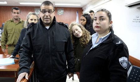 Ahed Tamimi wird am 1. Januar vor ein Militärgericht im Gefängni...